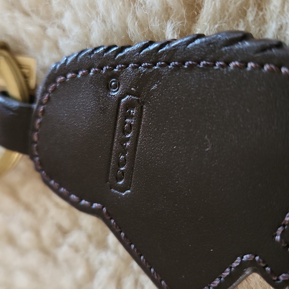 Adorable NWOT Coach Signature Leather Owl Key Ring π€ππ¦β€οΈπ - Picture 7 of 10